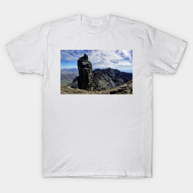 Climbers on Sgurr Dearg (the  Inaccessible Pinnacle) T-Shirt by chrisdrabble